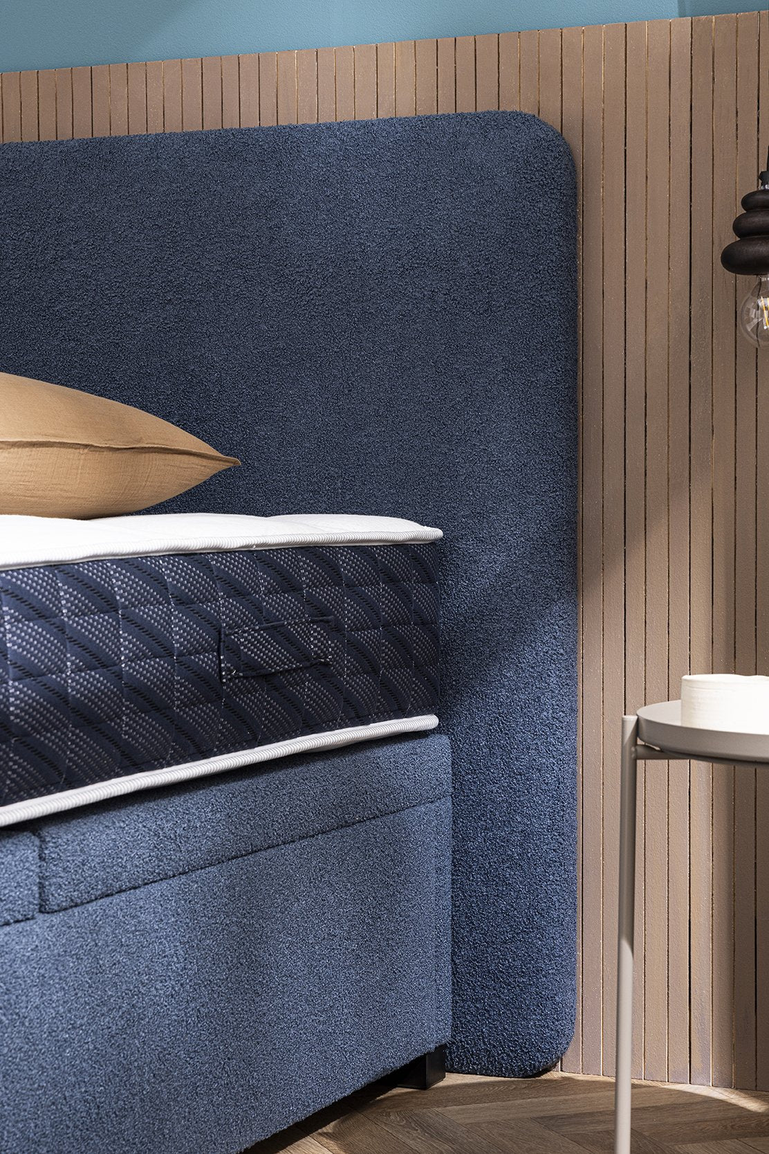 Truhenbett mit Stauraum